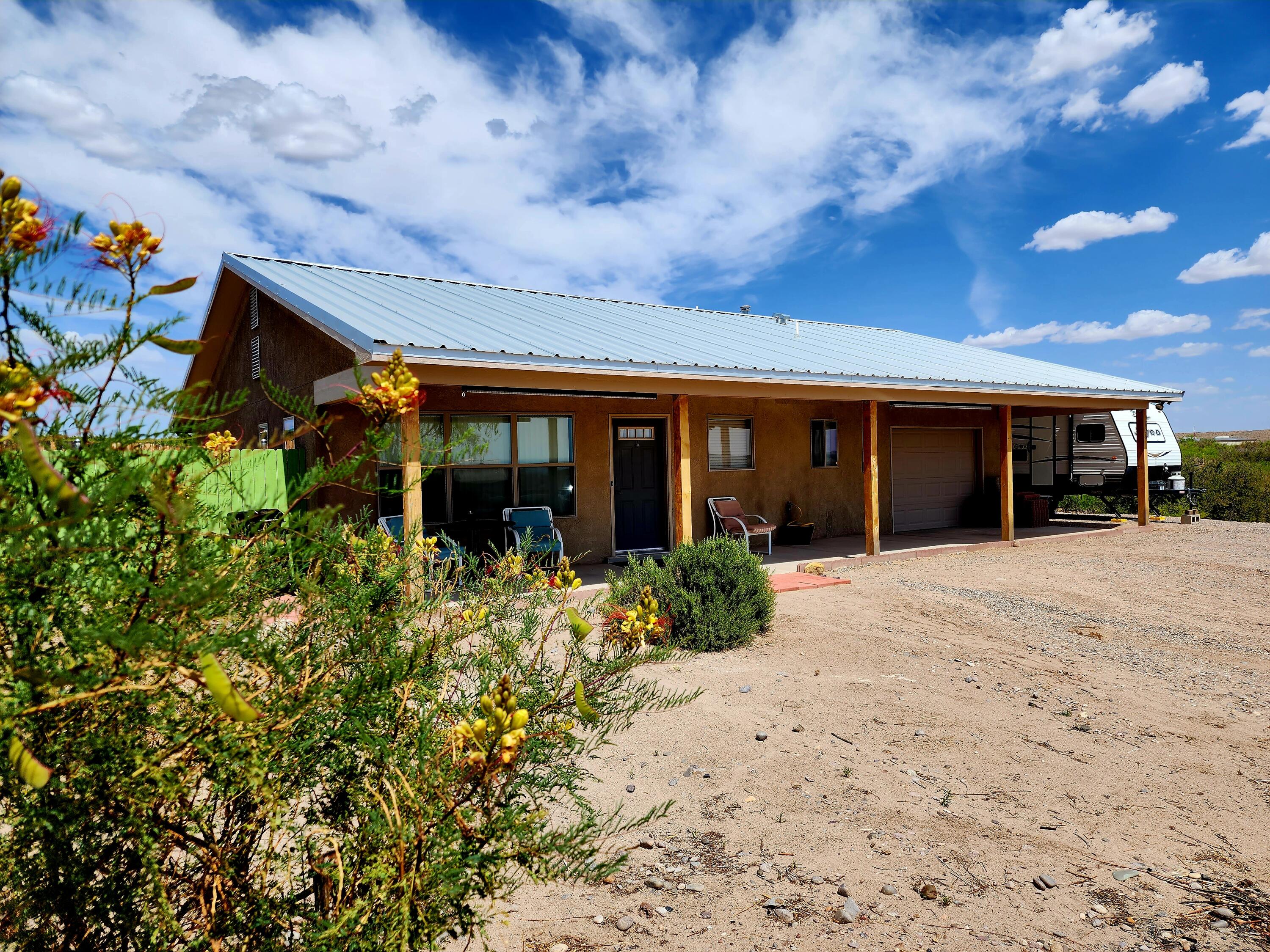 105 Quebec Loop, Elephant Butte, New Mexico image 1