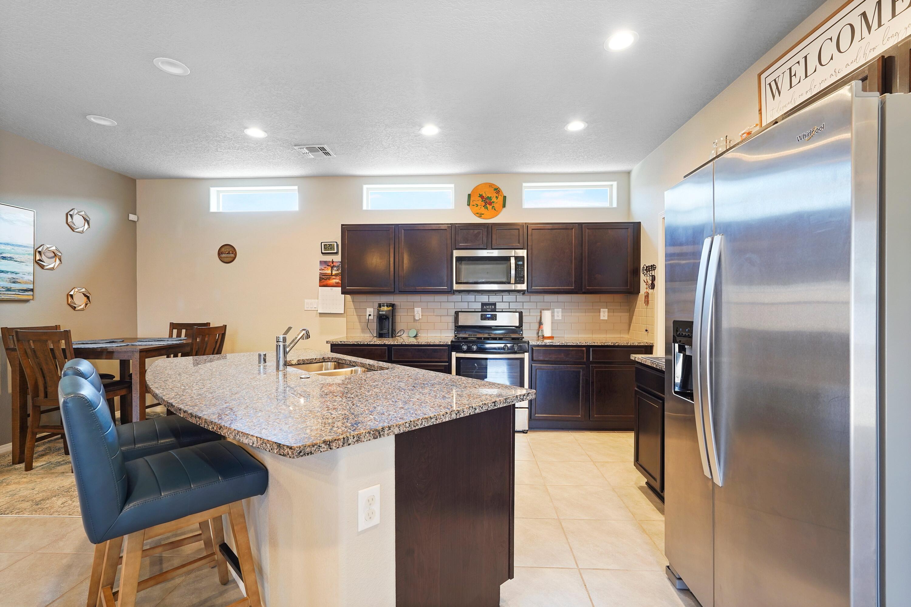 1672 Tierra Verde Loop, Los Lunas, New Mexico image 12