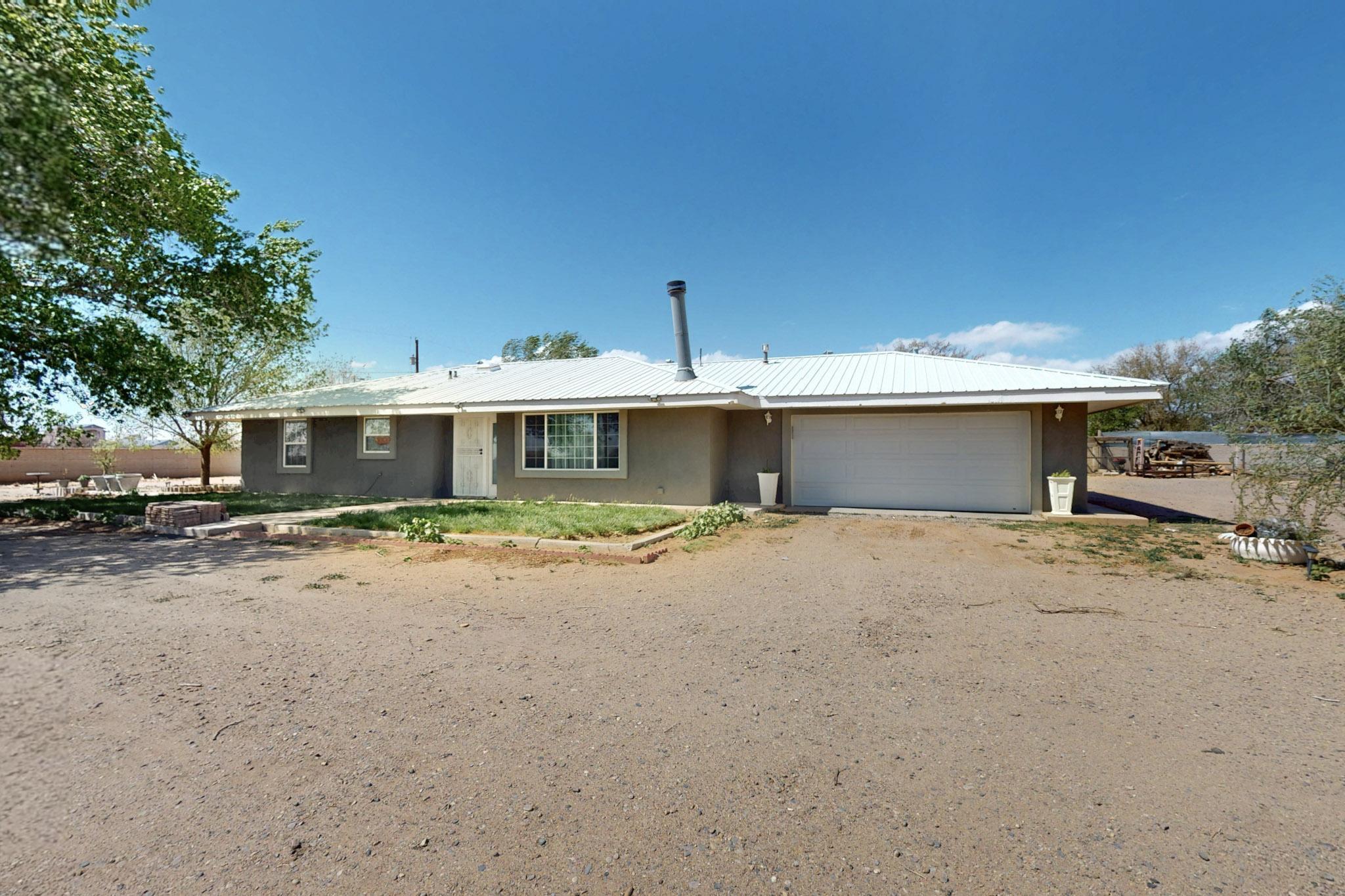 131 Winston Drive, Los Lunas, New Mexico image 1