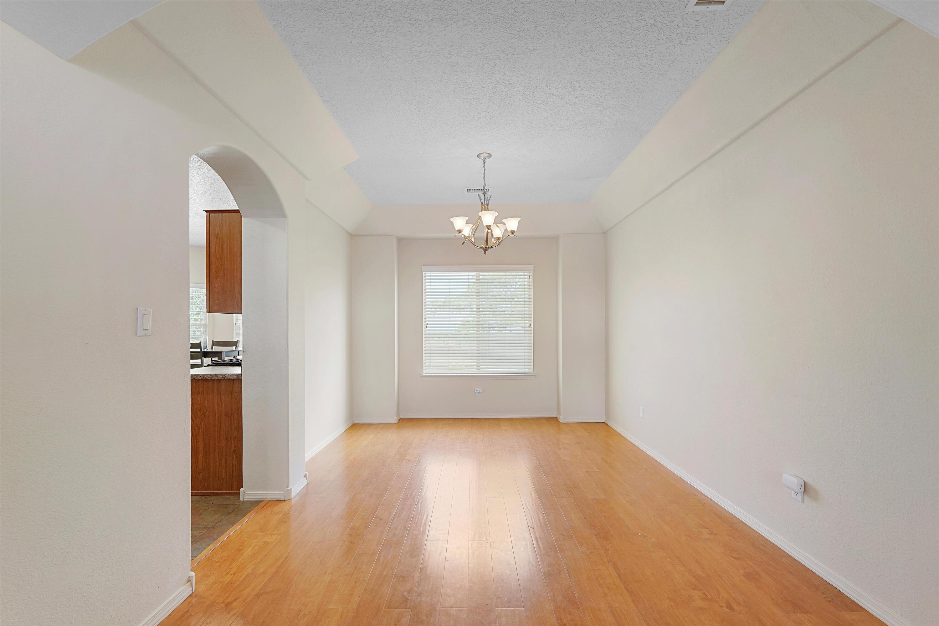 1311 MIRADOR Loop NE