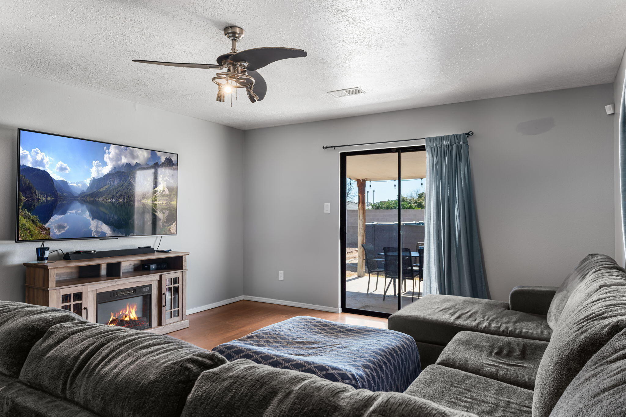 10419 Arroyo Crest Drive NW