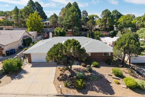 Photo of 716 STAGECOACH Road SE, Albuquerque, NM 87123 (MLS # 1091648)