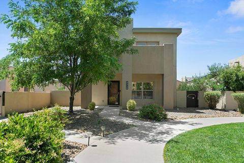 Photo of 2316 Penn Avenue SE, Albuquerque, NM 87106 (MLS # 1099630)