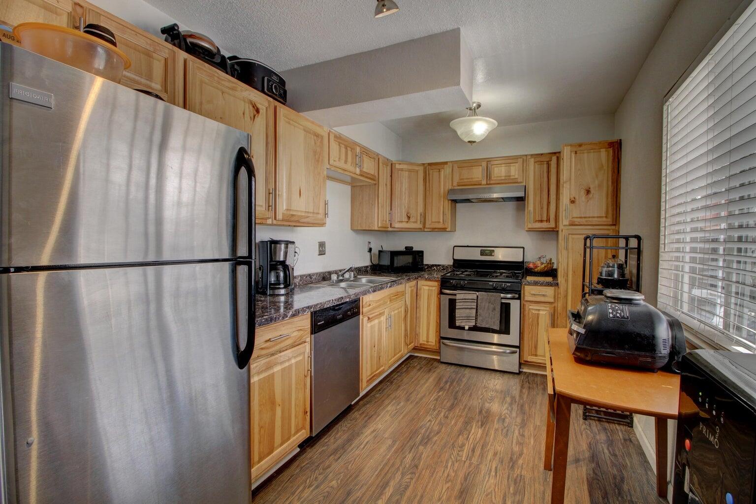 3931 Ortiz Court NE APT D