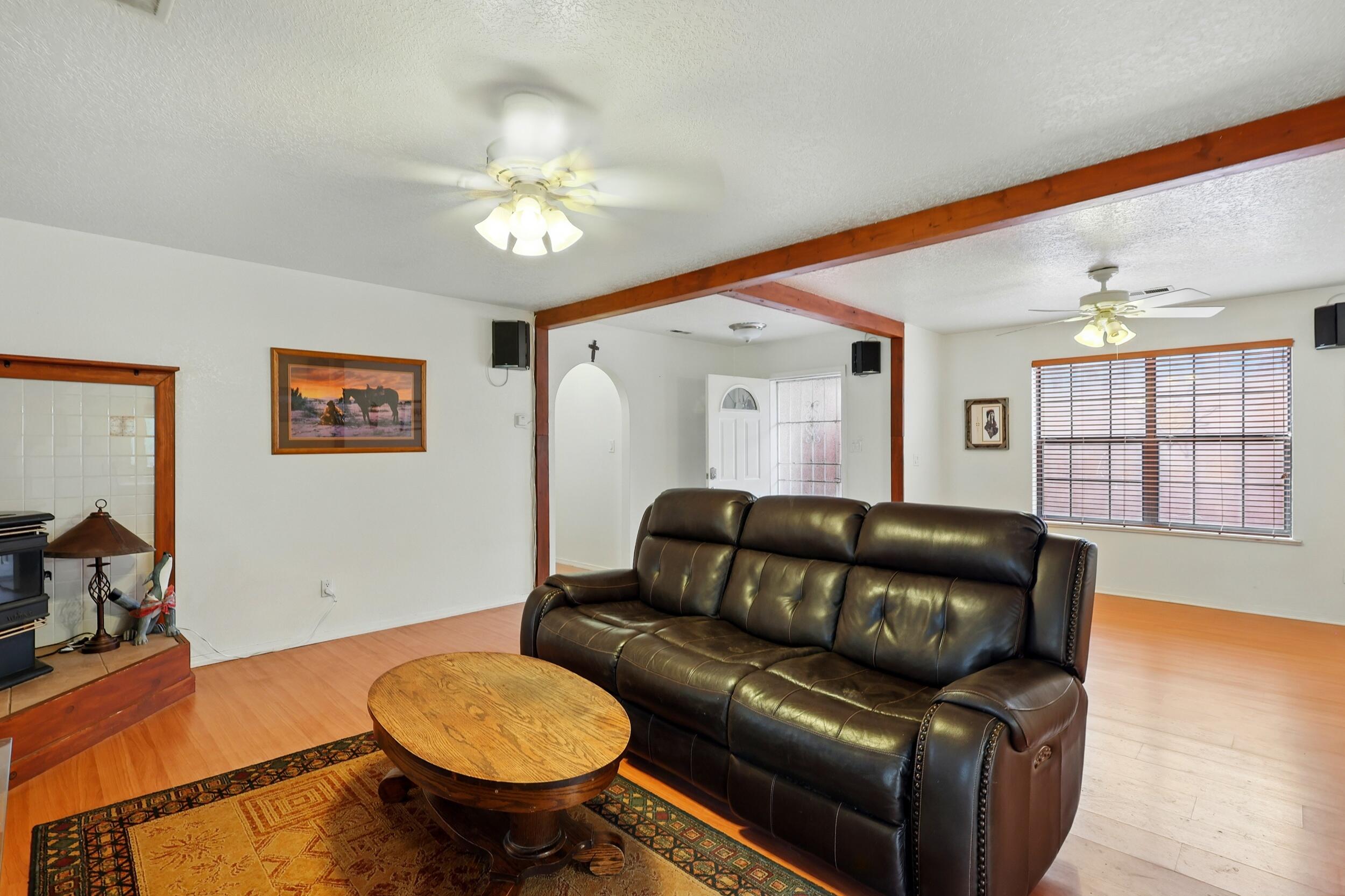 3 Shadow View Court, Los Lunas, New Mexico image 6