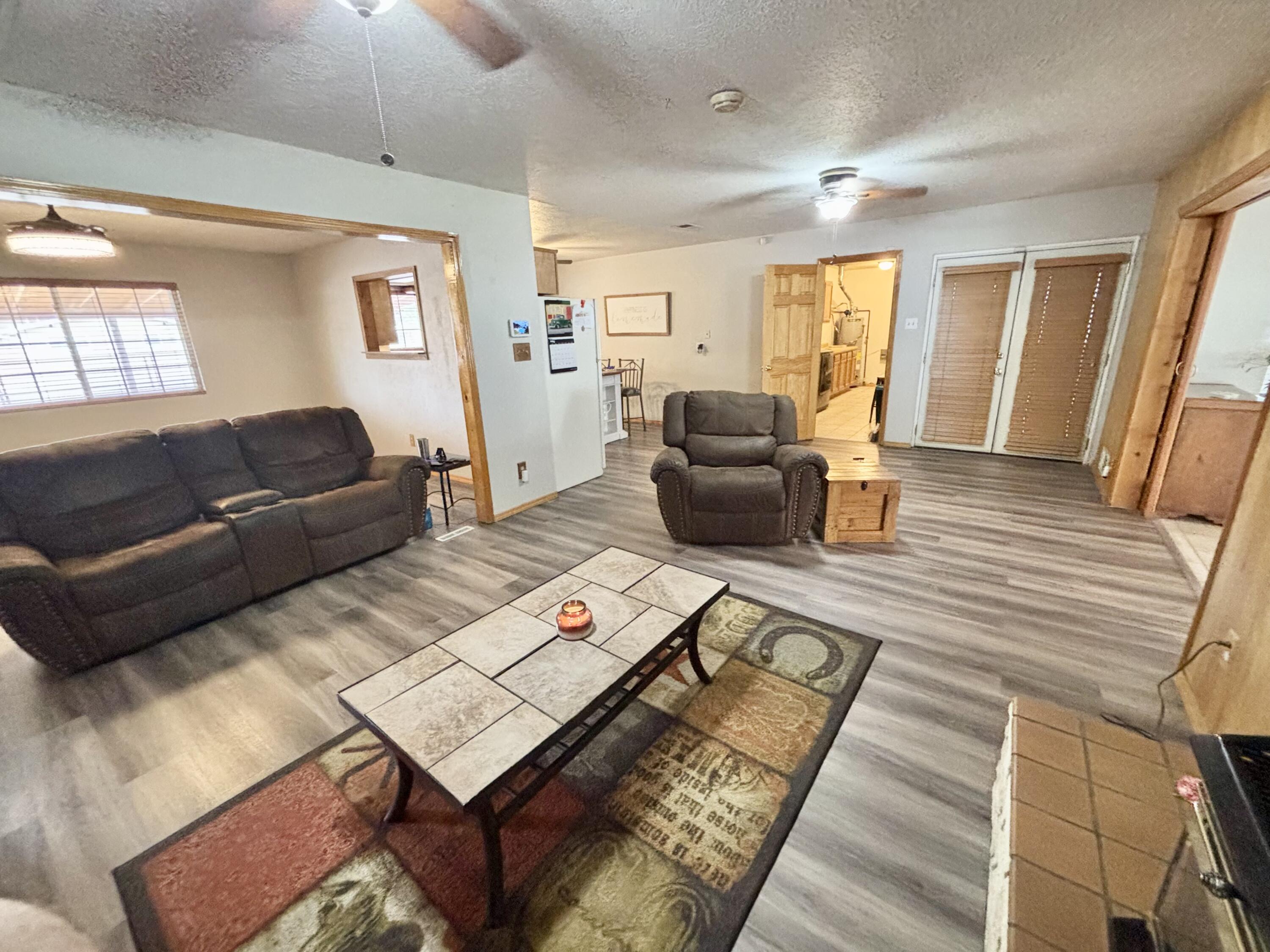 375 RANCHITOS Road