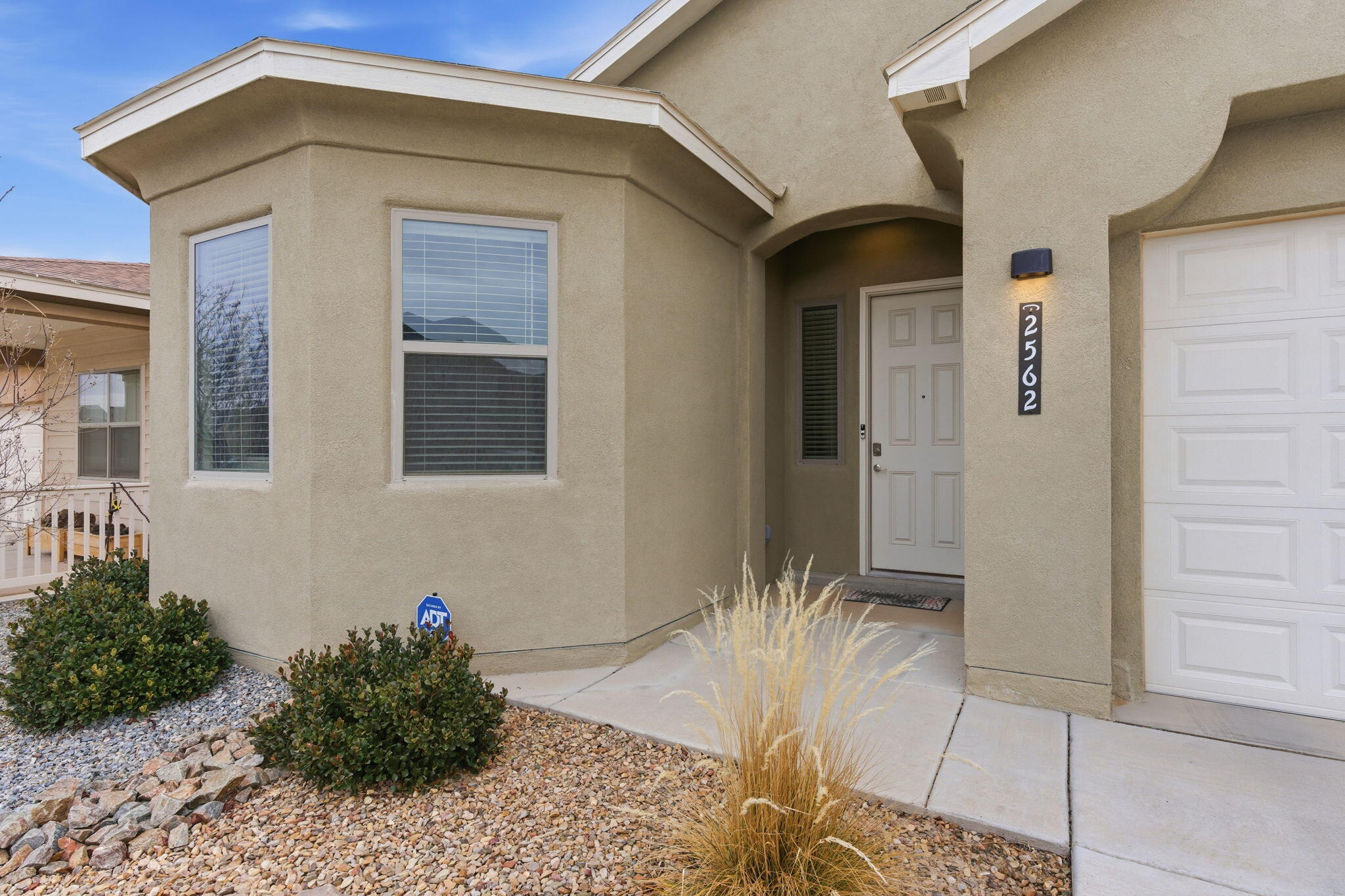 2562 Camino Plata Loop NE