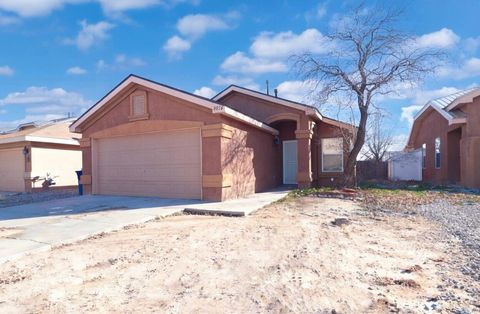 Photo of 8016 Greythorn Road SW, Albuquerque, NM 87121 (MLS # 1097487)