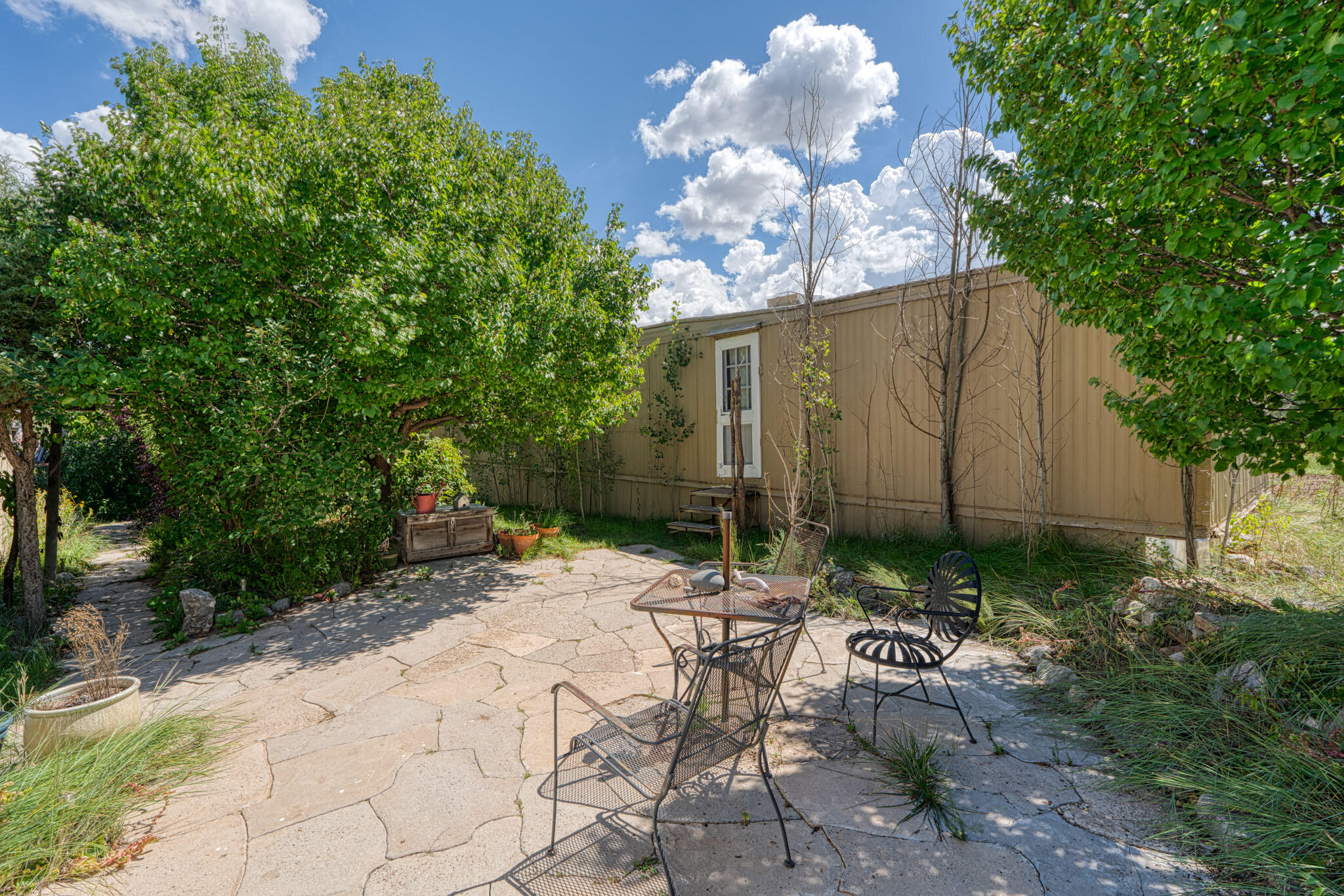 10 MOON RANCH Road