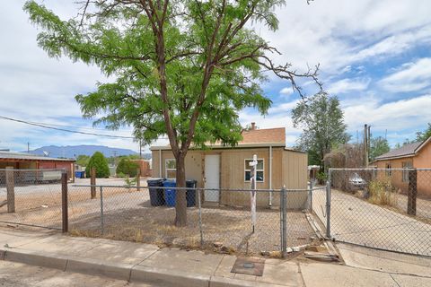 4510 Carlton Street NW, Albuquerque, NM 87107 - #: 1066085