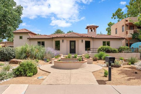 Photo of 1702 PARK Avenue SW, Albuquerque, NM 87104 (MLS # 1090579)