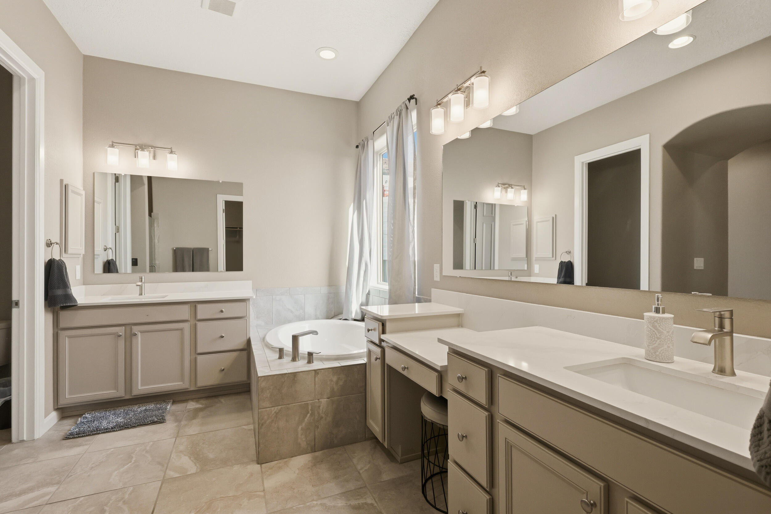 12209 Bear Valley Lane NW