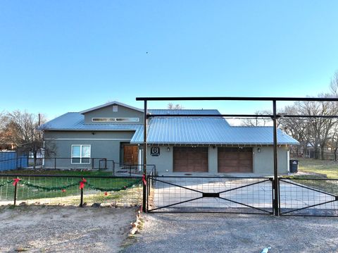 Photo of 6 Wood Drive, Belen, NM 87002 (MLS # 1096429)