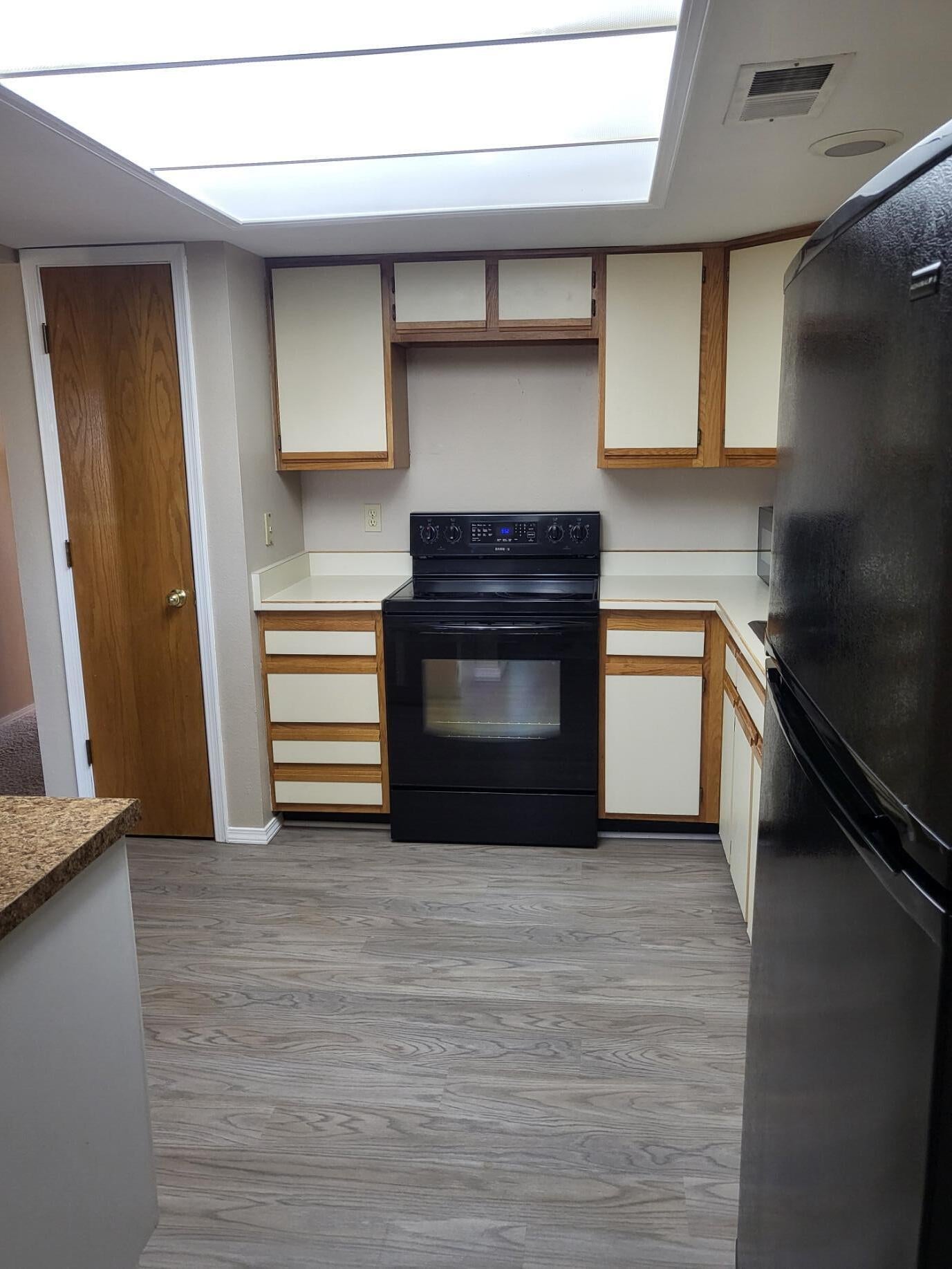 831 Country Club Drive SE APT 2D
