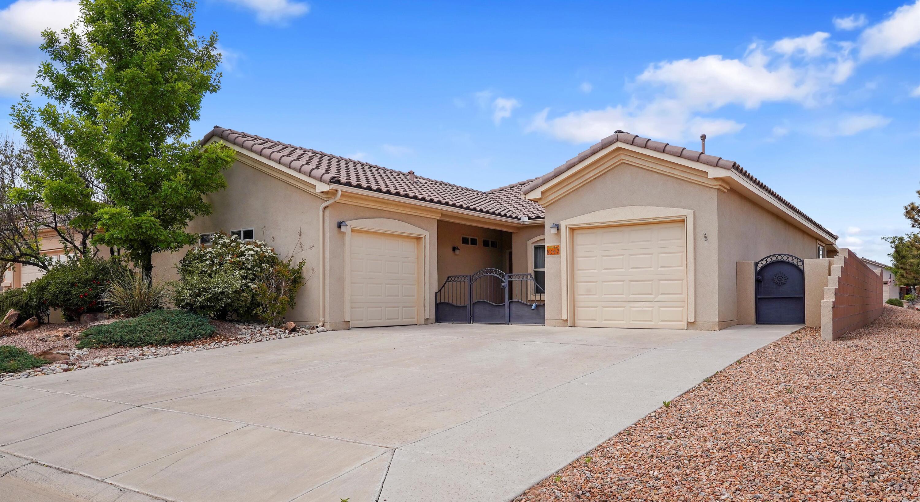 1047 Prairie Zinnia Drive, Bernalillo, New Mexico image 1