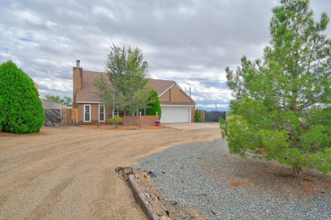 Photo of 1704 Golf Course Road SE, Rio Rancho, NM 87124 (MLS # 1092955)