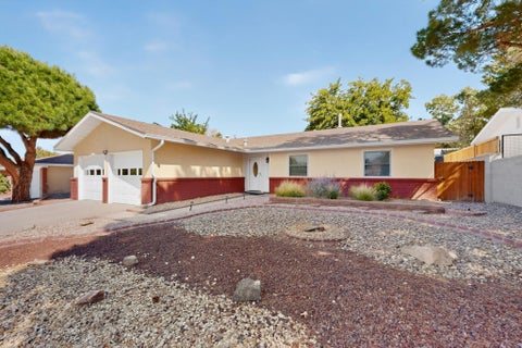 Homes For Sale - 6509 Colleen Avenue<br/> Albuquerque, NM 87109