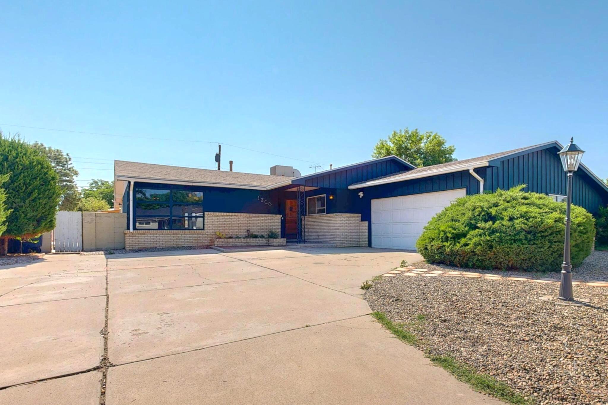 1300 Cardenas Drive, Albuquerque, New Mexico image 1