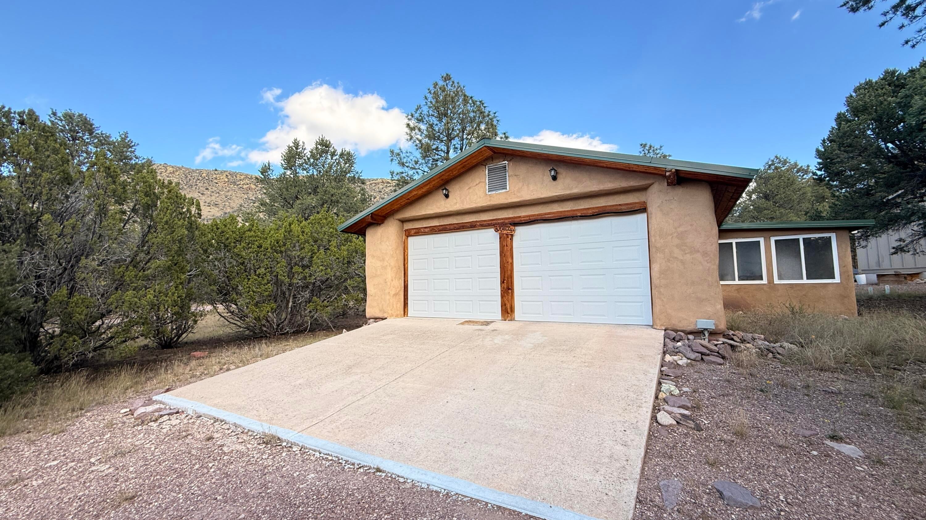 16 Canyon Oaks Pass