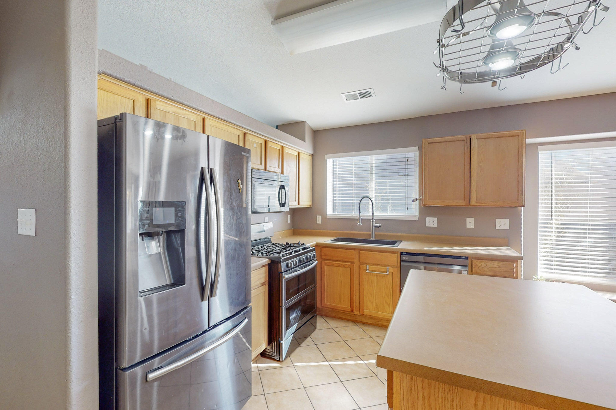 3242 Hunters Meadows Circle, Rio Rancho, New Mexico image 13