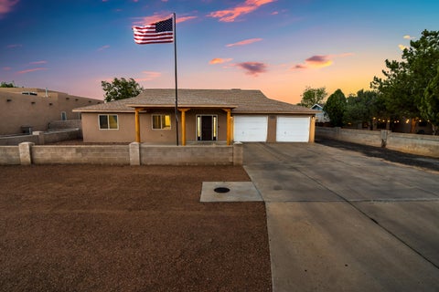 Photo of 3004 22nd Avenue SE, Rio Rancho, NM 87124 (MLS # 1110550)