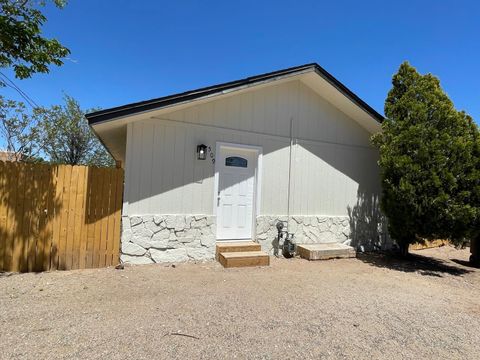 Photo of 509 Freeman Avenue NW, Albuquerque, NM 87107 (MLS # 1102447)