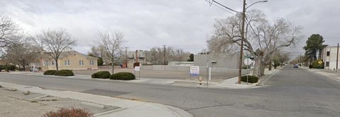 Photo of 403 7th Street NW, Albuquerque, NM 87102 (MLS # 1095270)