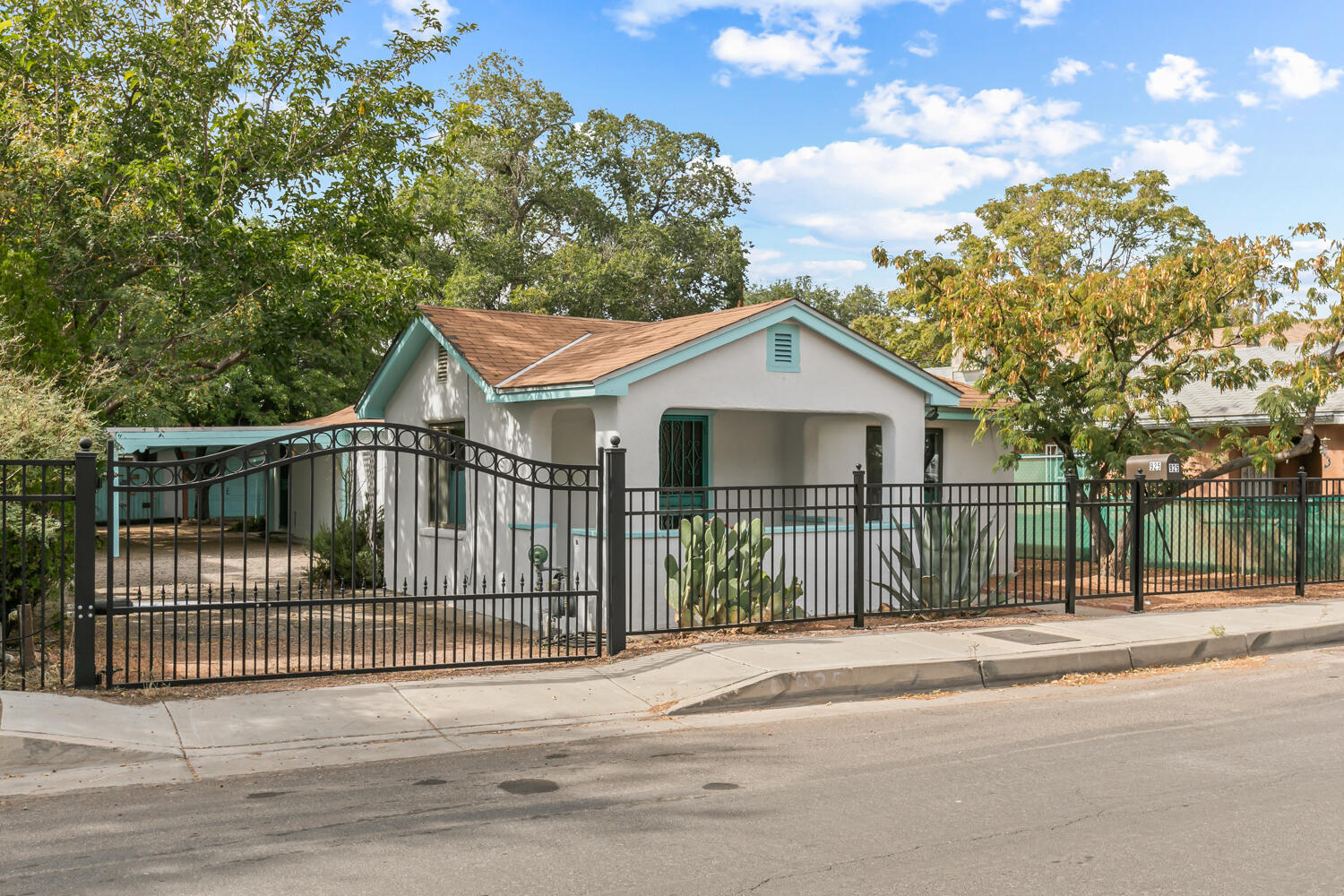 925 7th Street, Albuquerque, New Mexico image 1