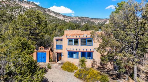 Photo of 575 Redondo Road, Jemez Springs, NM 87025 (MLS # 1099251)