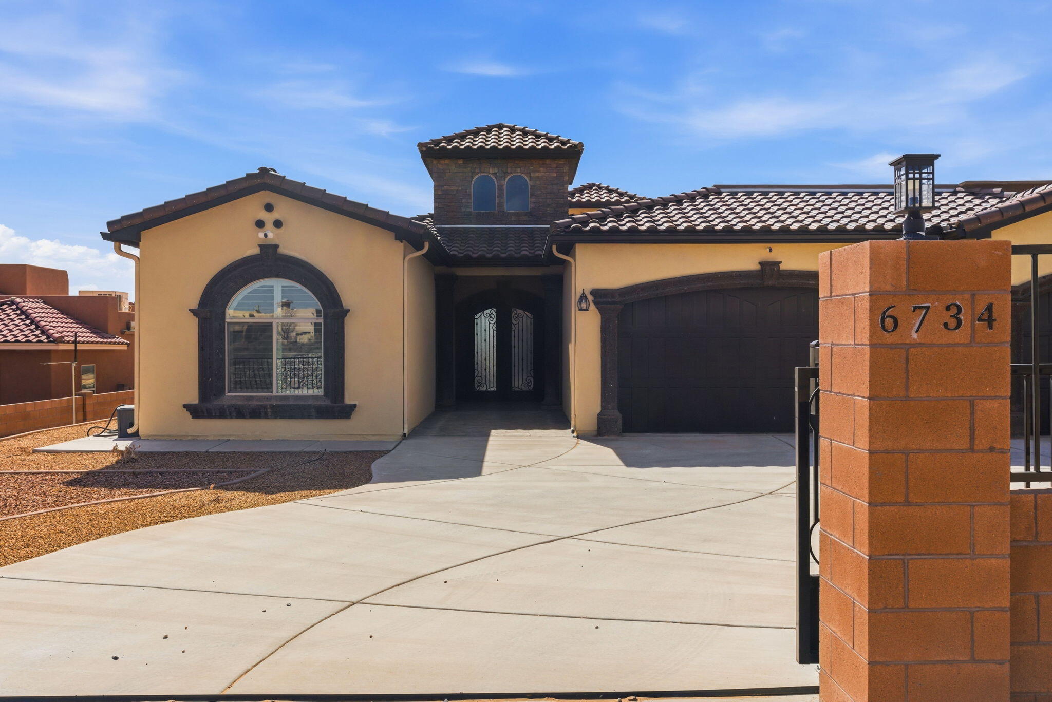 6734 Milpa Alta Road NE