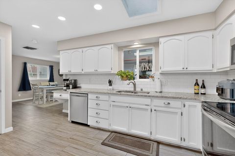 Photo of 8719 Gutierrez Road NE, Albuquerque, NM 87111 (MLS # 1102415)