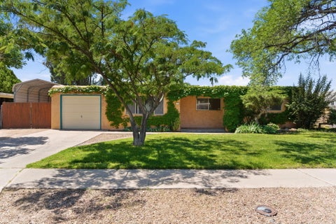 Homes For Sale - 1320 Delamar Avenue<br/> Albuquerque, NM 87107