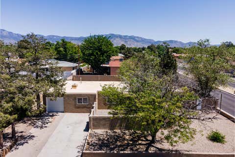 Homes For Sale - 3000 Colorado Street<br/> Bernalillo County, Albuquerque, NM 87110