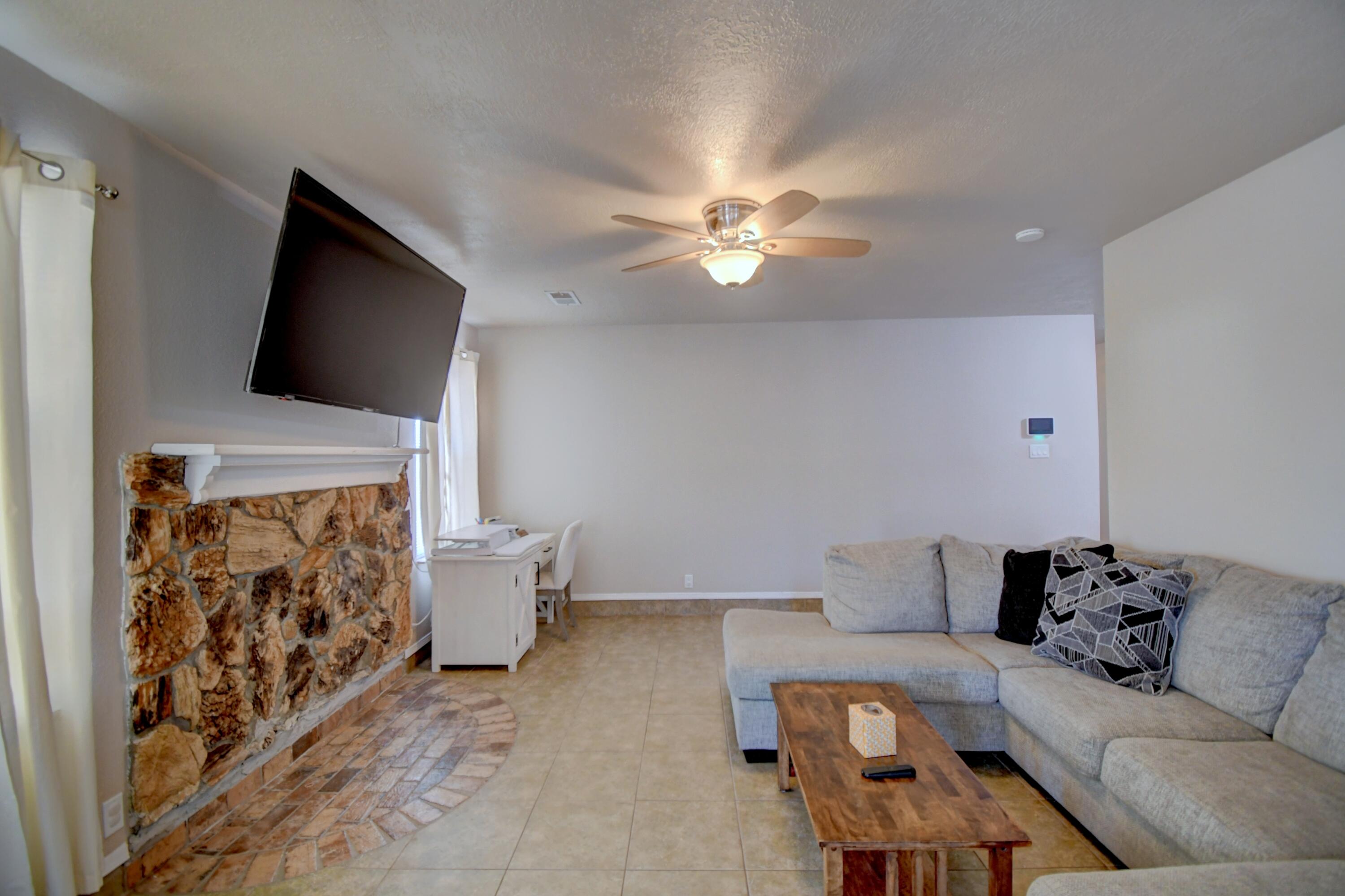 4701 Aquamarine Drive, Rio Rancho, New Mexico image 3