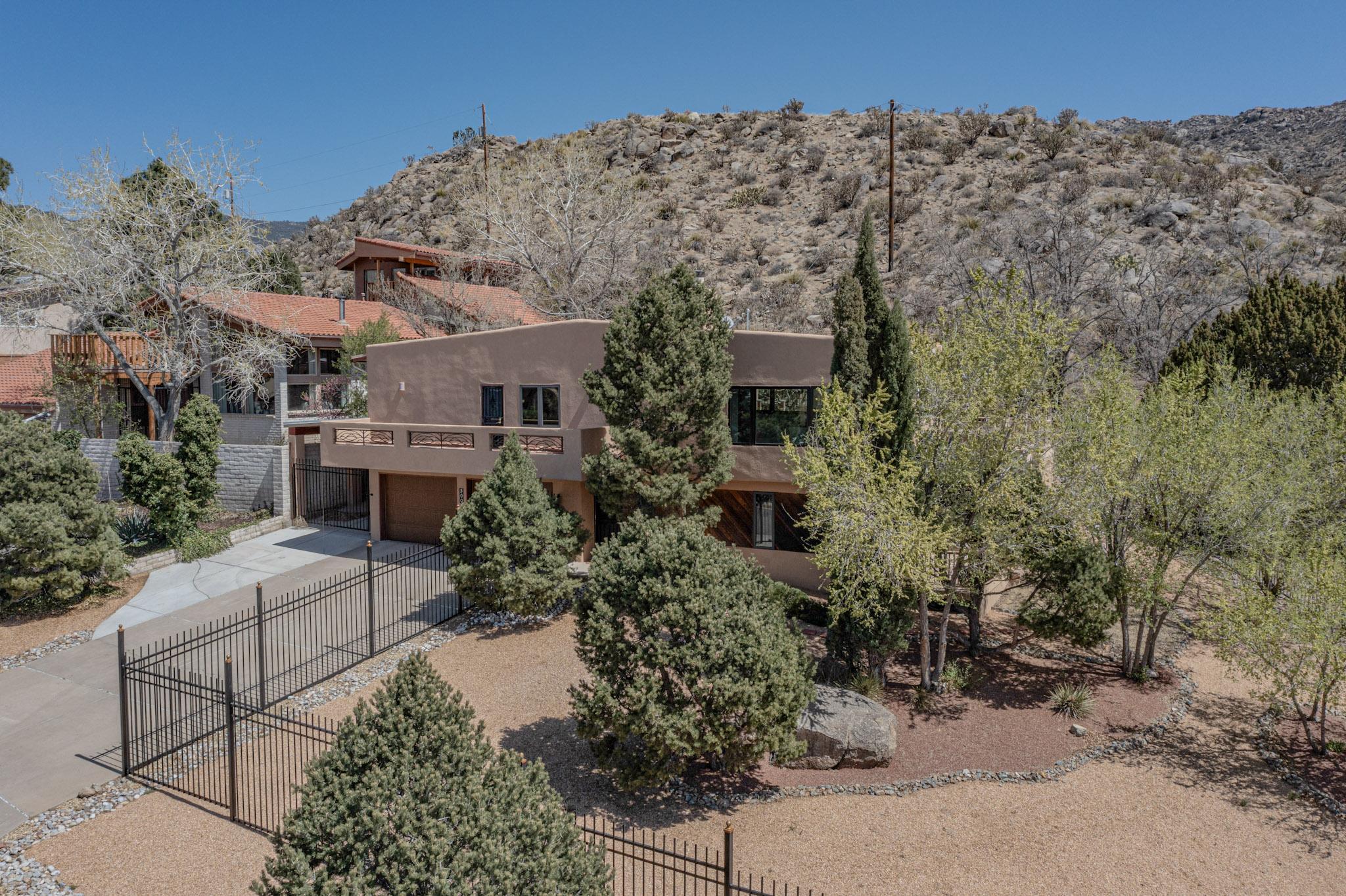 500 Oakwood Place, Albuquerque, New Mexico image 5