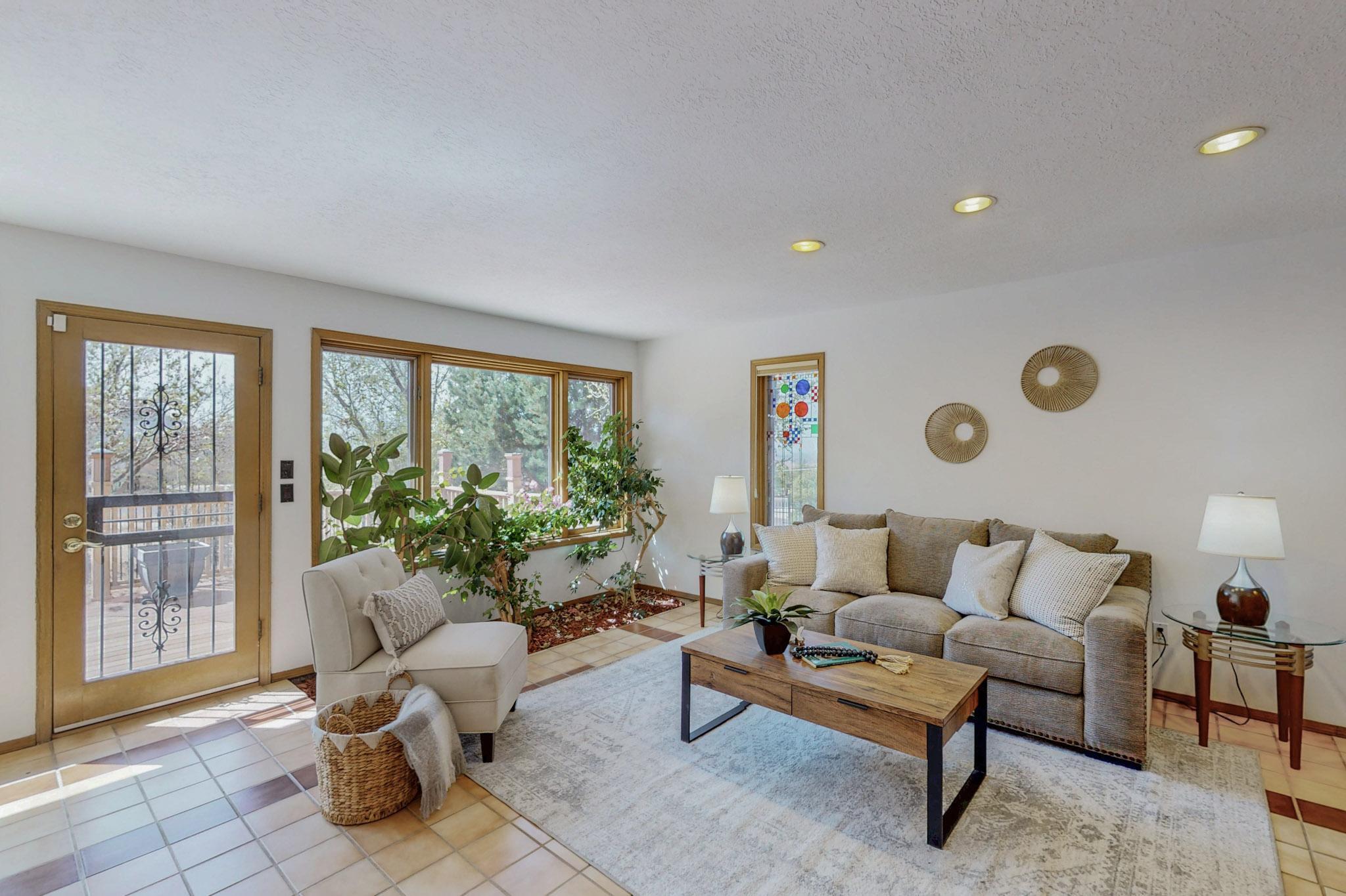 500 Oakwood Place, Albuquerque, New Mexico image 11