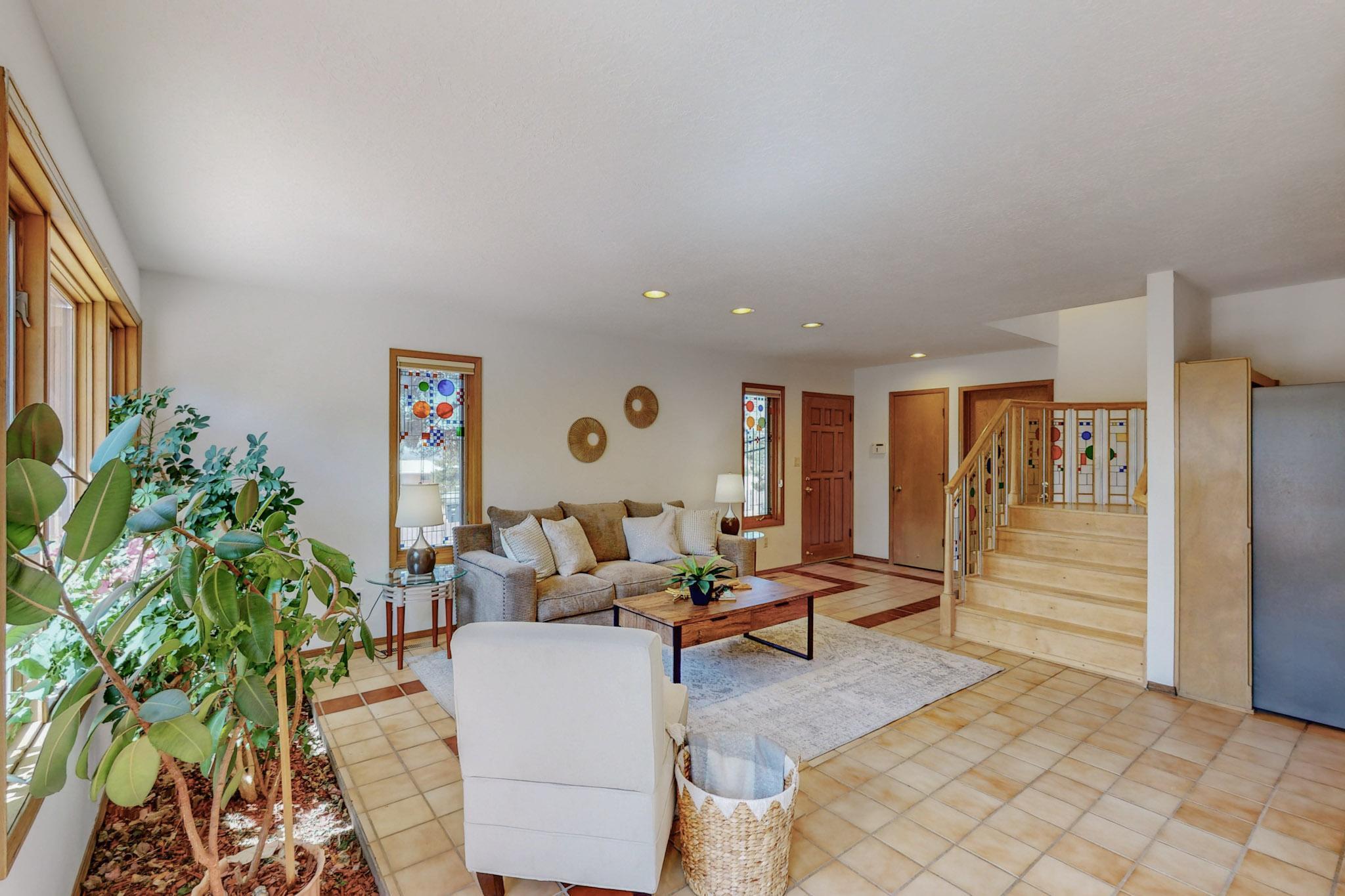 500 Oakwood Place, Albuquerque, New Mexico image 2
