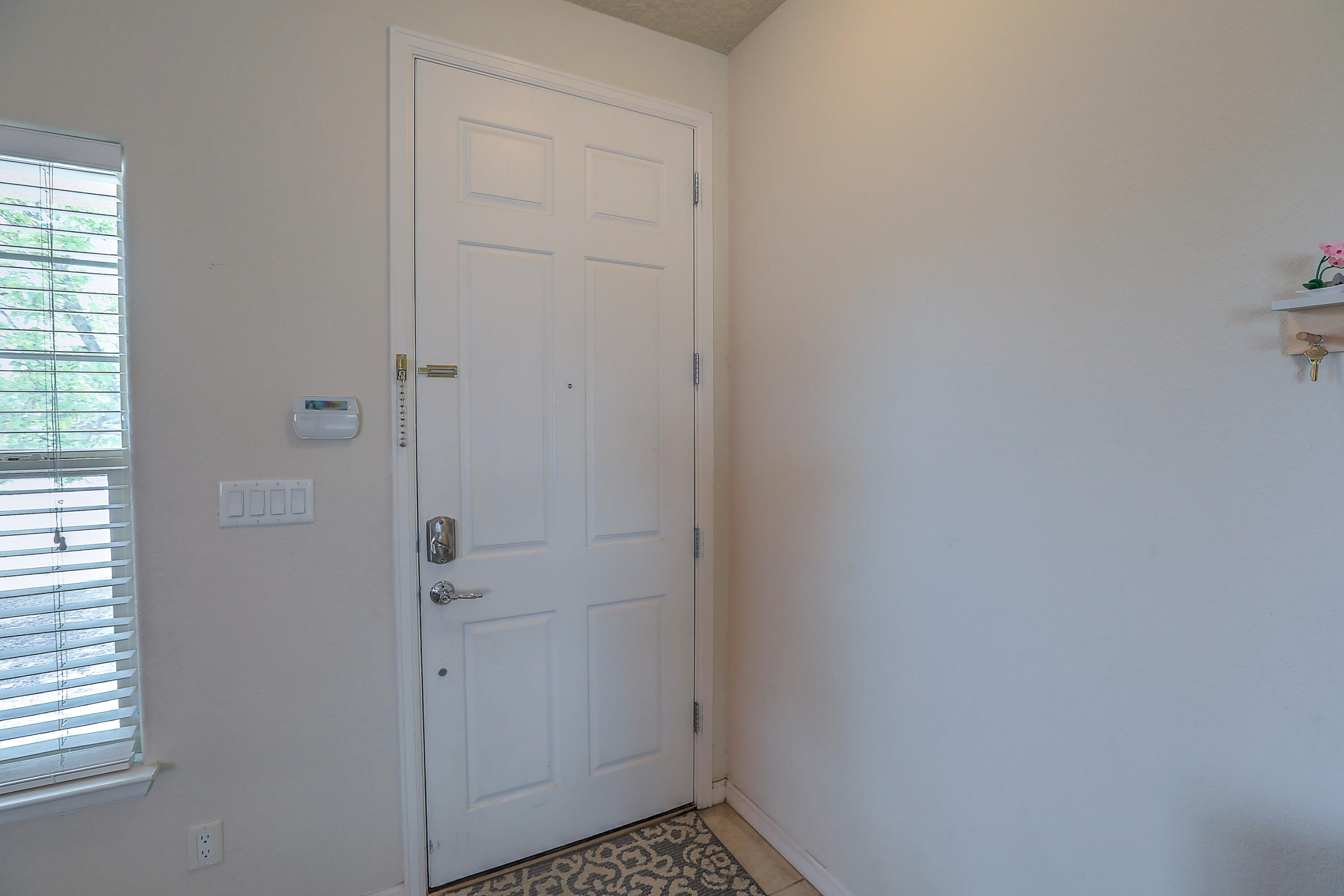 3929 Las Colinas Avenue, Rio Rancho, New Mexico image 5