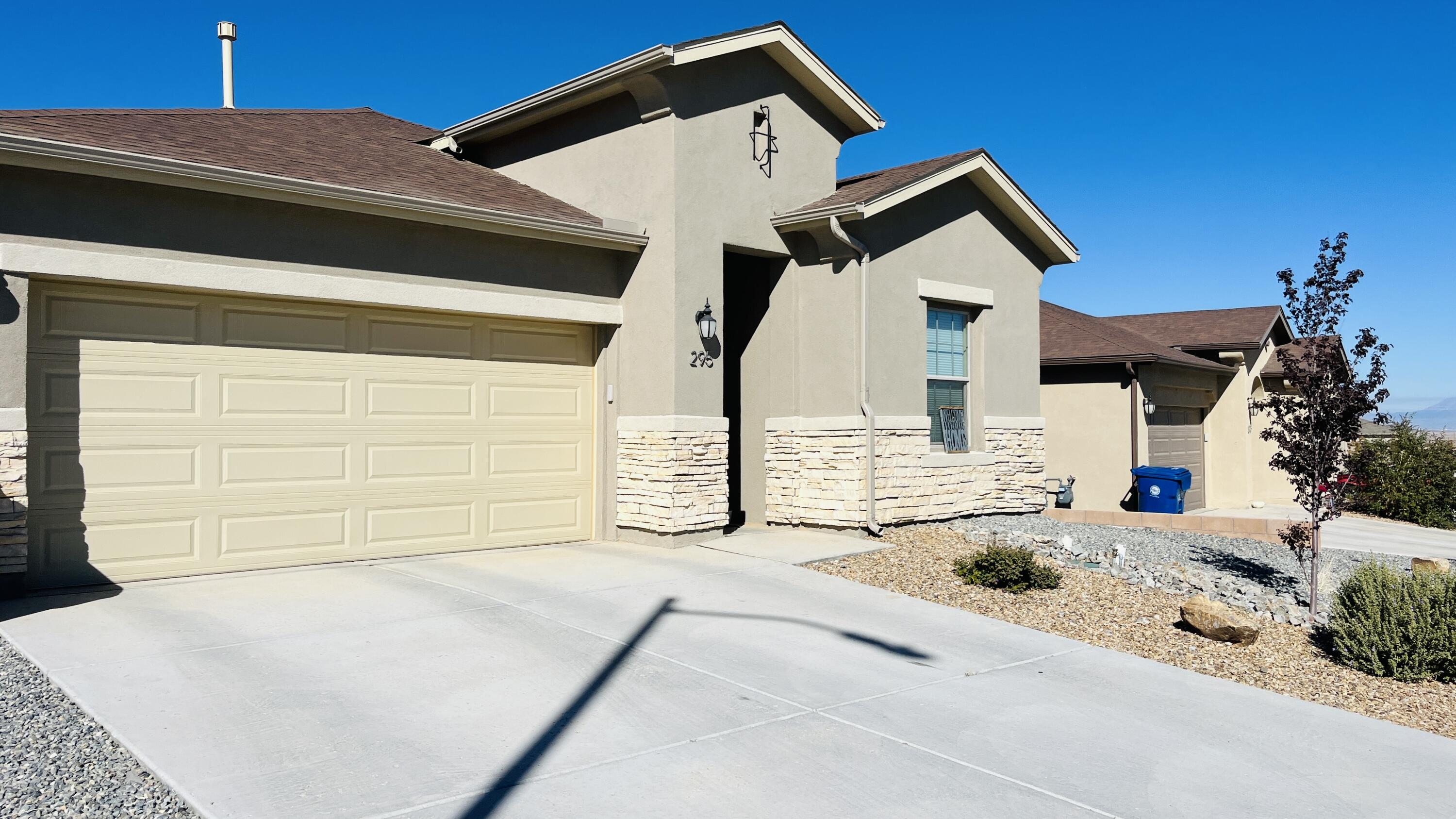 295 Adeline Avenue, Los Lunas, New Mexico image 1