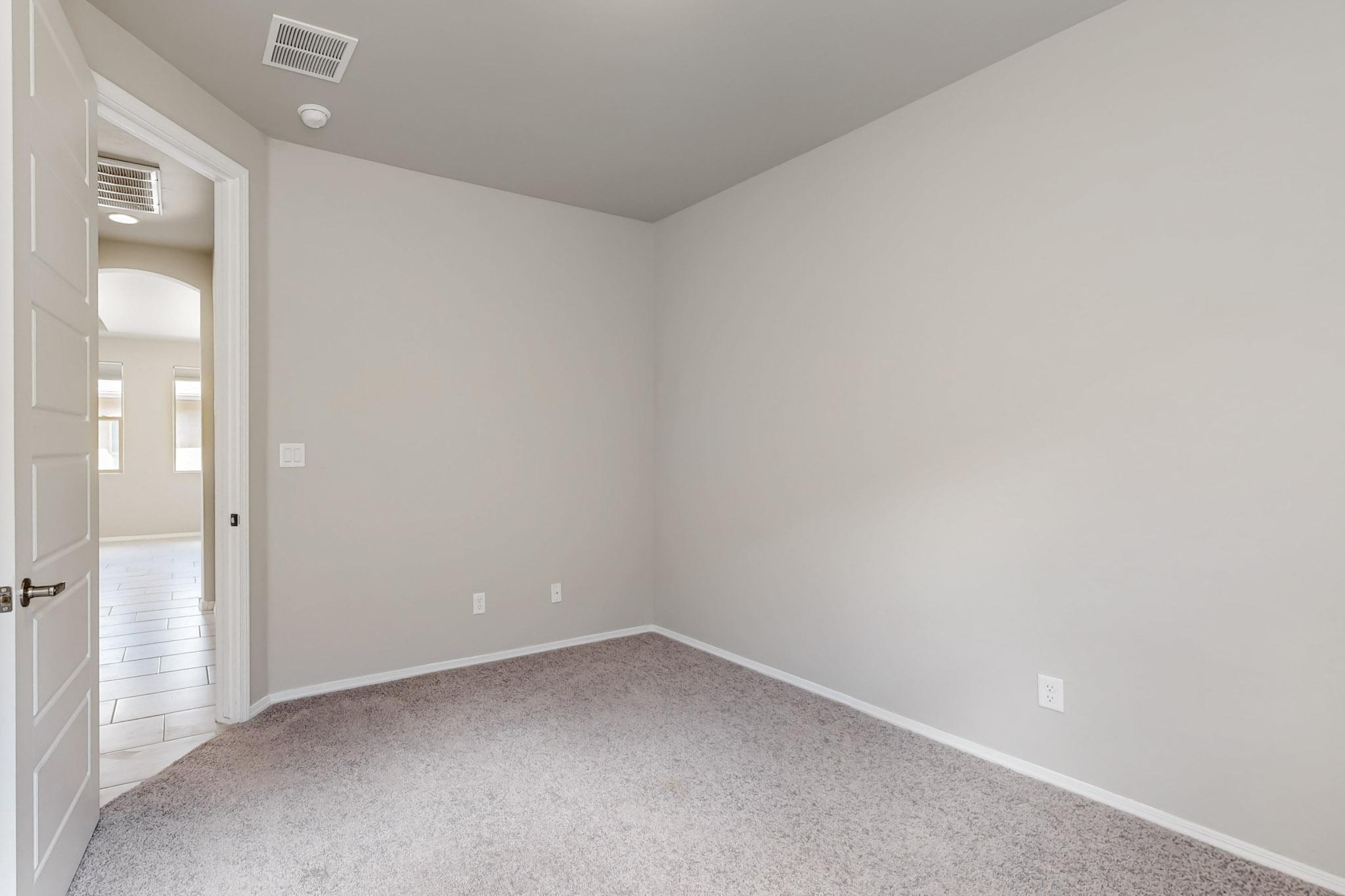 295 Adeline Avenue, Los Lunas, New Mexico image 14