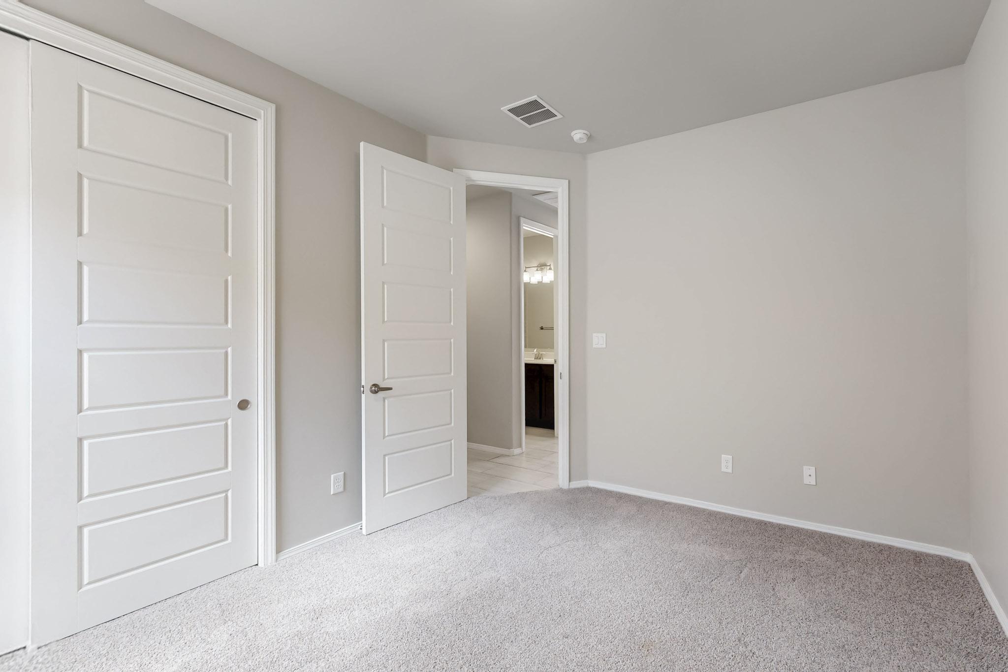295 Adeline Avenue, Los Lunas, New Mexico image 13