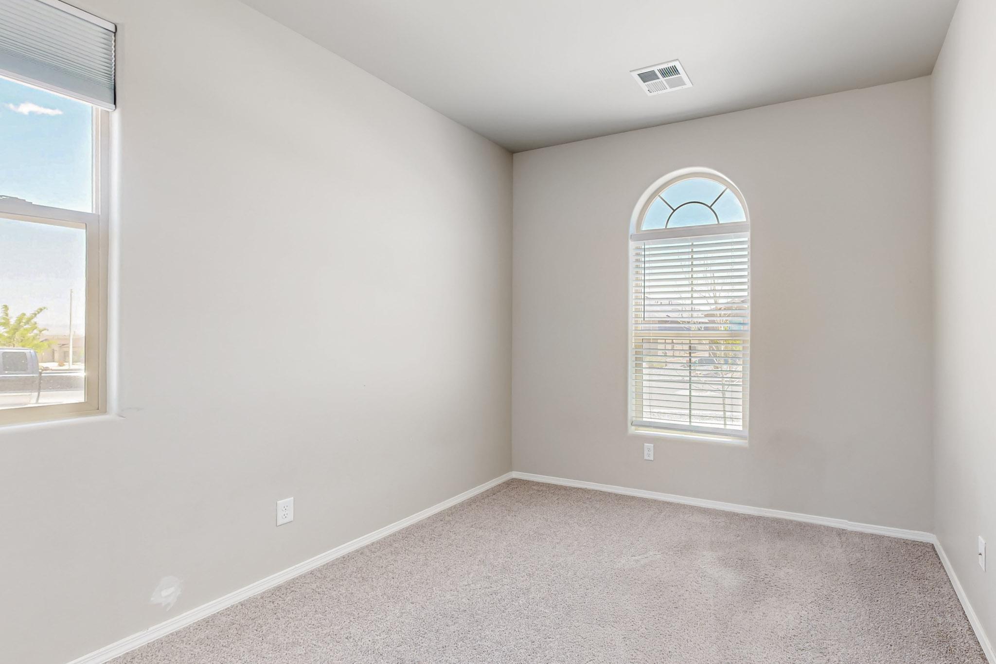 295 Adeline Avenue, Los Lunas, New Mexico image 6