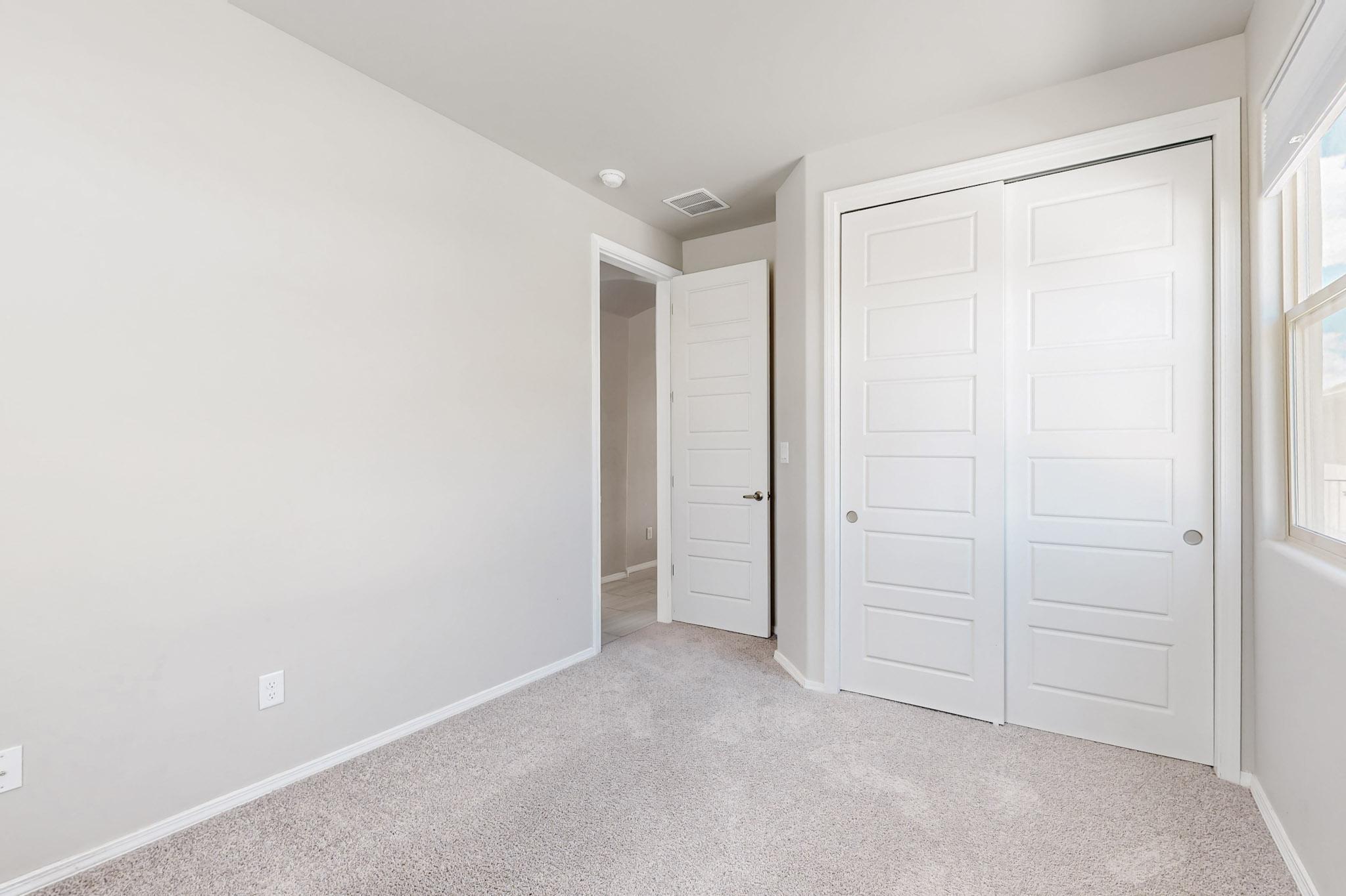 295 Adeline Avenue, Los Lunas, New Mexico image 7