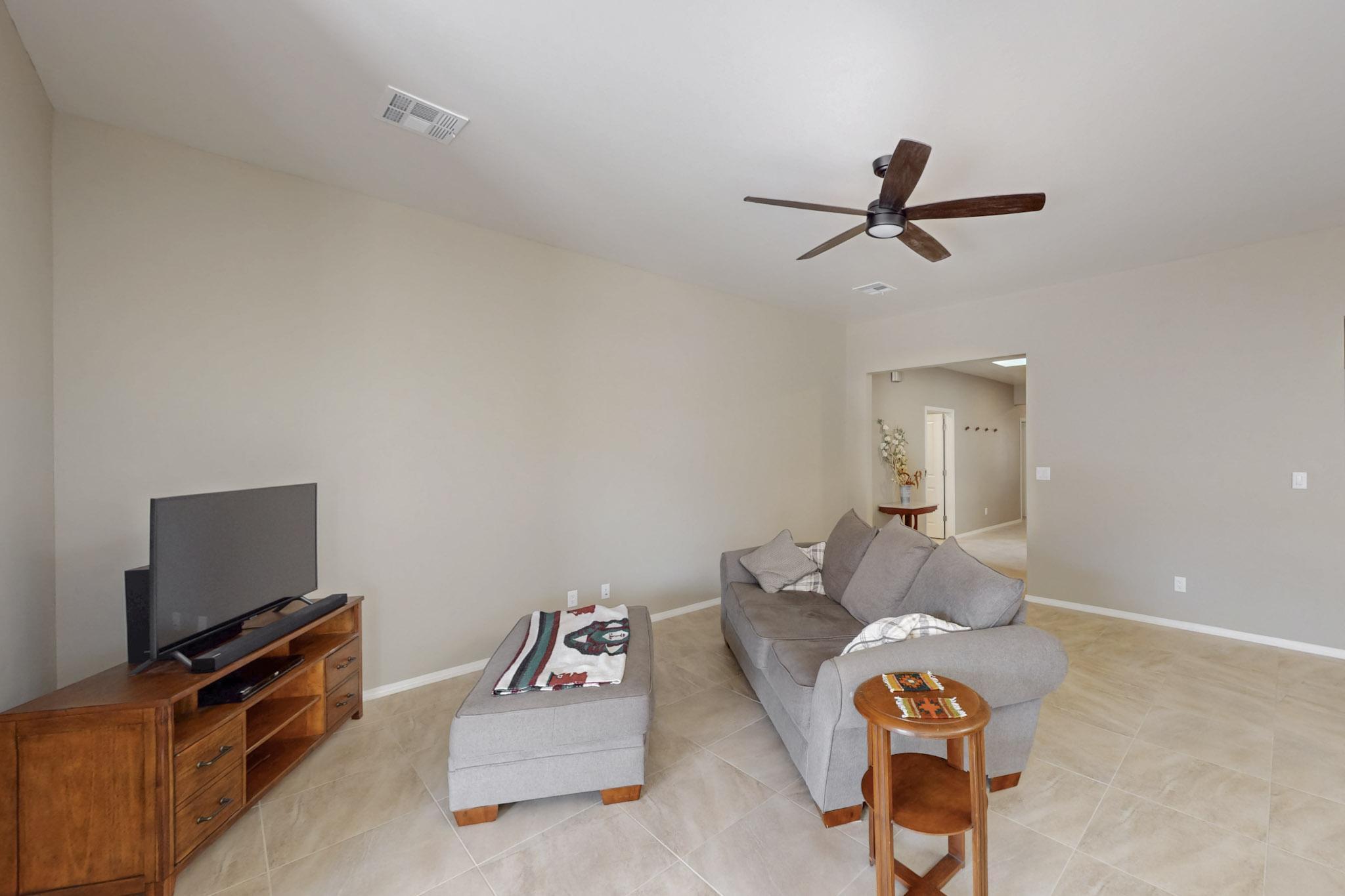 4813 Guadalupe Peak Street, Los Lunas, New Mexico image 10