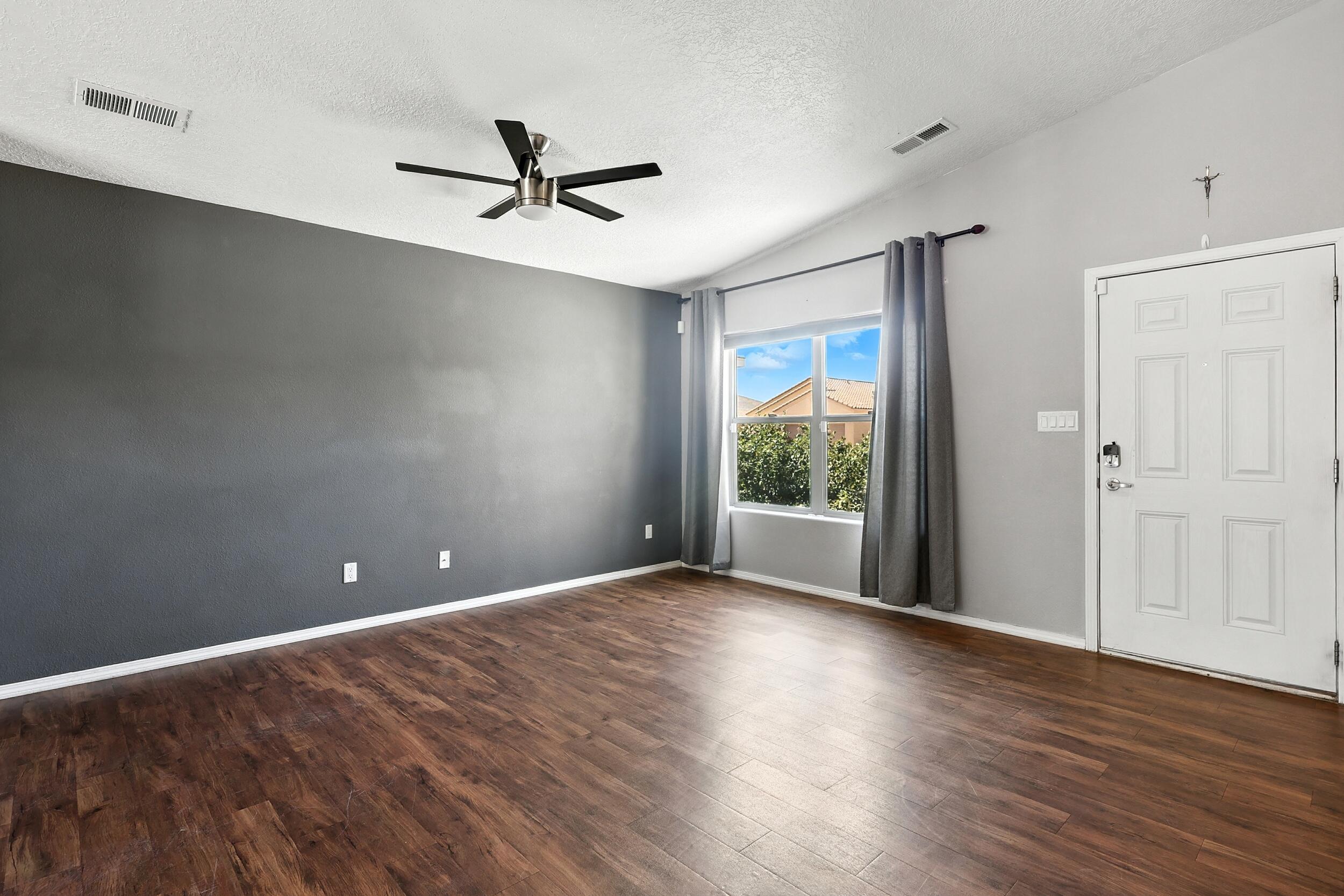 2061 CAMINO RINCON SW