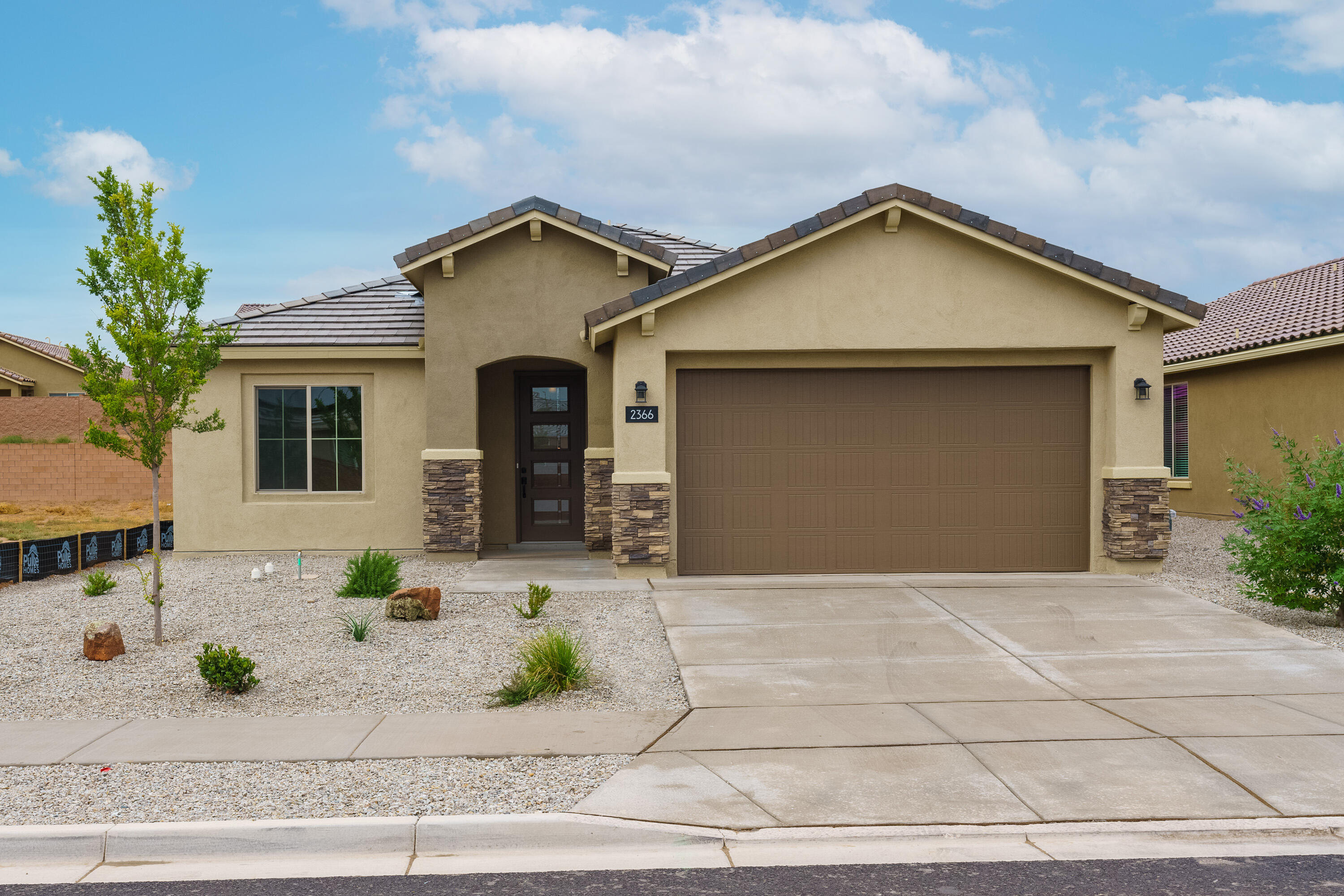 2366 Sandra Loop, Rio Rancho, New Mexico image 1