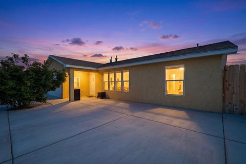 Photo of 9300 Alvera Avenue SW, Albuquerque, NM 87121 (MLS # 1102373)