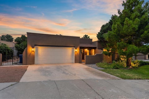 Homes For Sale - 13012 Calle De Sandias<br/> Albuquerque, NM 87111
