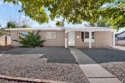 Photo of 2904 Garcia Street NE, Albuquerque, NM 87112 (MLS # 1110541)
