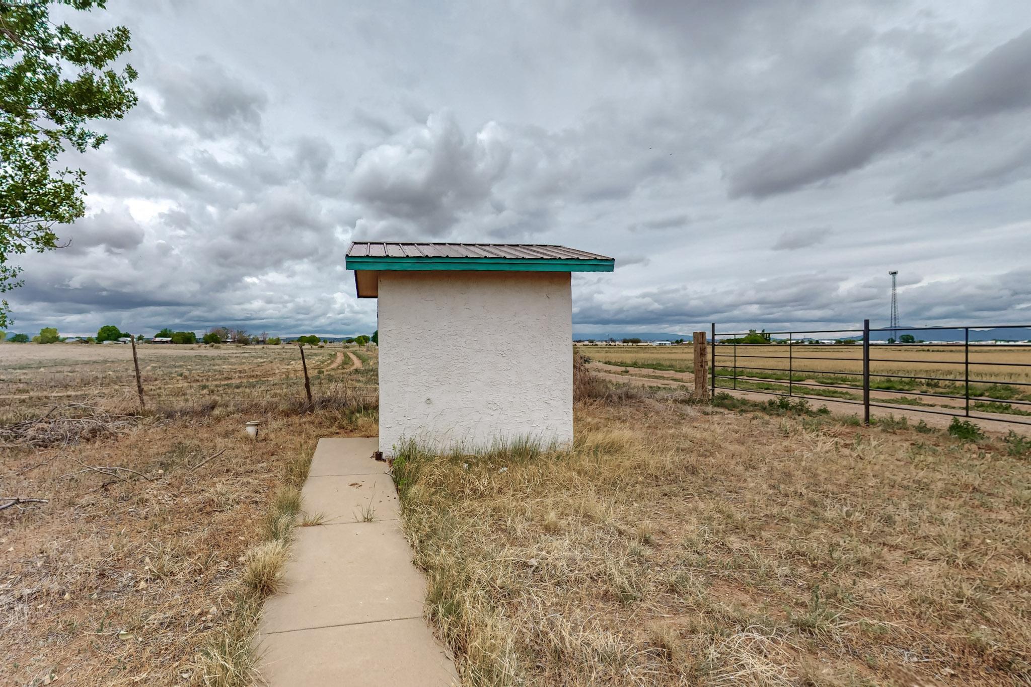 20 Keene Lane, Moriarty, New Mexico image 7